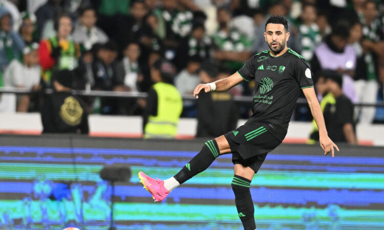 Al Ahli Mahrez signe son sixième but de la saison vidéo FOOTALGERIEN