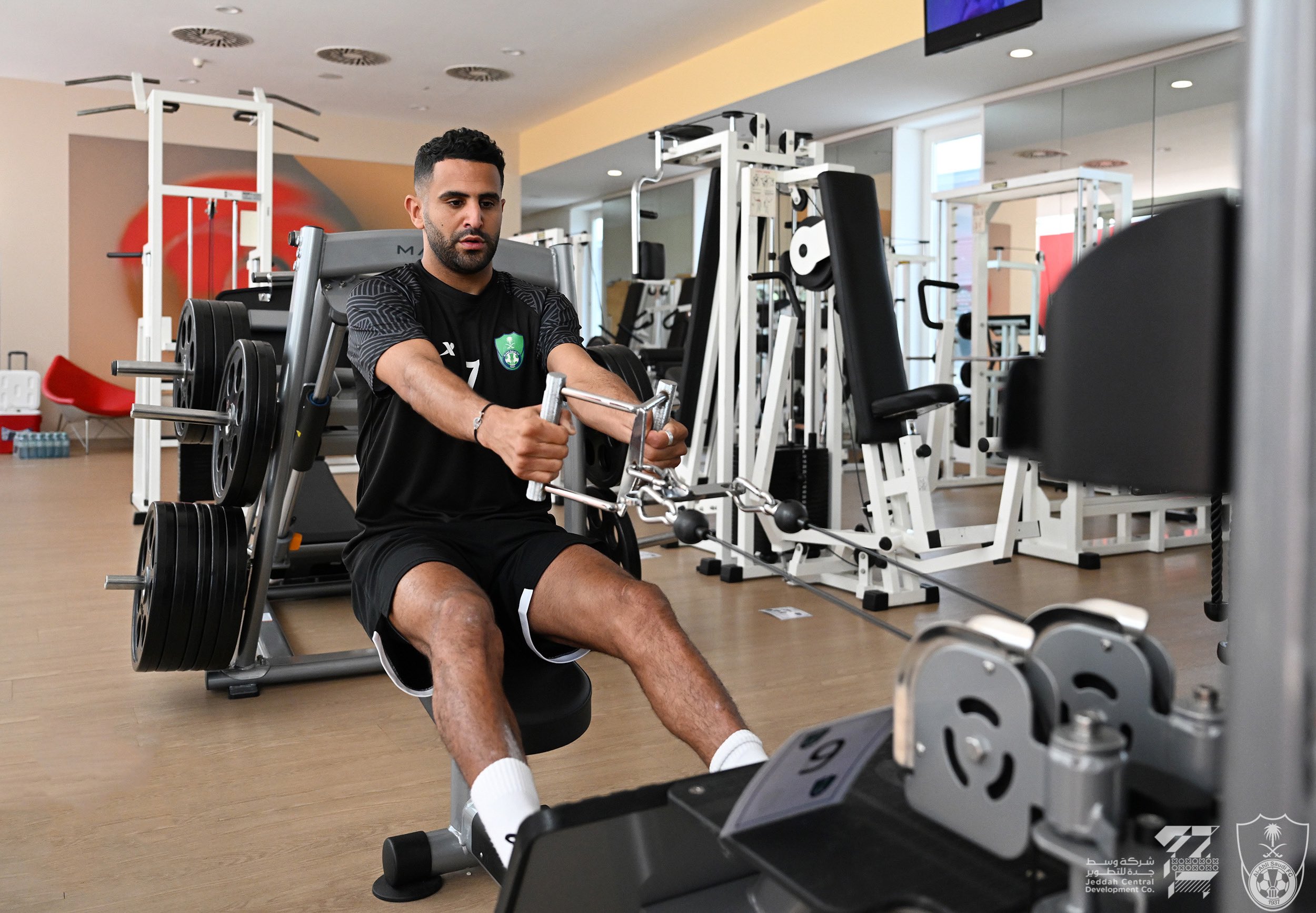 Al Ahli : Mahrez devient le 4e joueur le mieux payé d'Arabie saoudite
