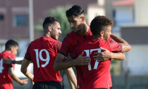 Amical : L’USM Alger domine l'ES Metlaoui