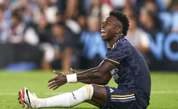 Real Madrid : Vinicius blessé à la cuisse droite