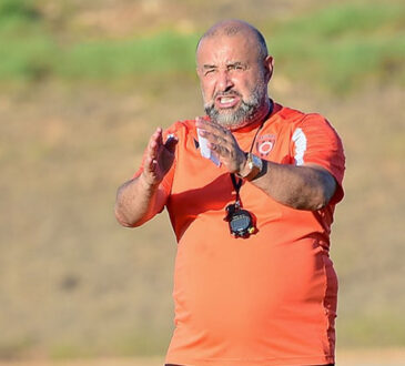 Abdelhak Benchikha, entraîneur de l'USMA : "Défendre notre titre africain"