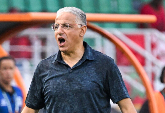Pour avoir mis à nu le jeu de coulisses des Marocains dans la CAF : Adel Amrouche limogé par la Fédération tanzanienne