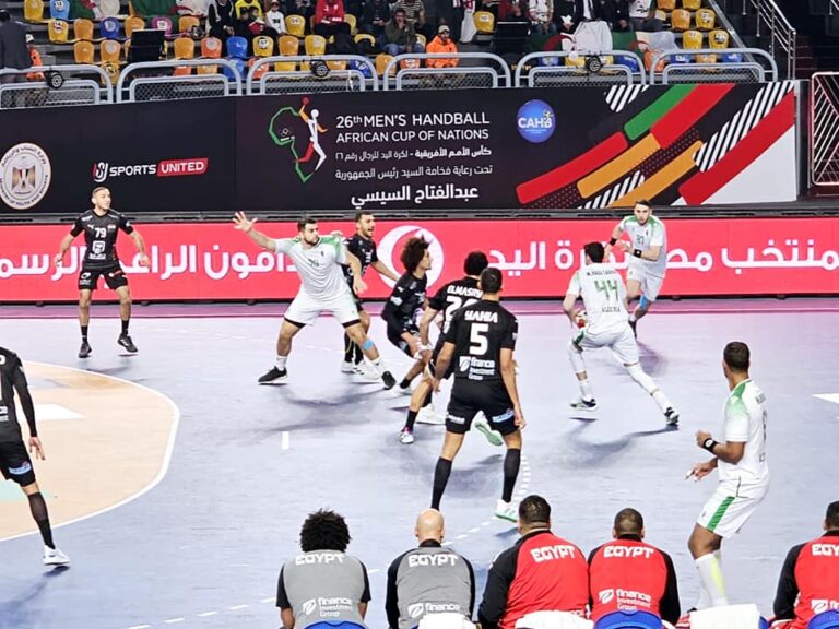 Handball / CAN 2024 (messieurs – finale) : Pas d’exploit pour le Sept national face à l’Égypte Handball / CAN 2024 (messieurs – finale) : Pas d’exploit pour le Sept national face à l’Égypte