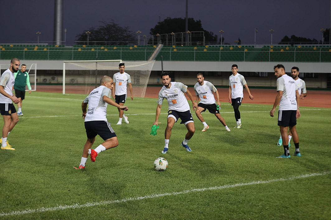 Équipe nationale : Une 3e séance d'entraînement avec un groupe au complet