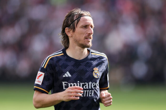 Real Madrid : Luka Modric rempile pour une saison