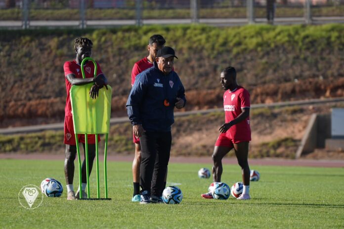 MC Oran : Le coach Bouzidi 