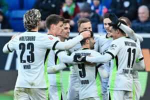 Bundesliga : Amoura offre la victoire à Wolfsburg face à Hoffenheim (vidéo)