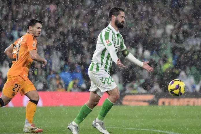 Liga : Le Real Madrid sombre face au Betis Séville avant (vidéo)