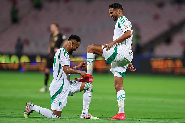 Al-Ahli SC : Mahrez buteur et passeur face à Al-Wehda (vidéo)