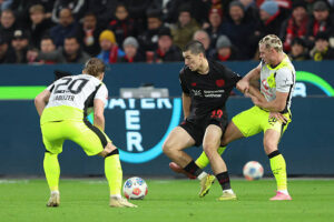 Bayer Leverkusen : Maza passeur décisif face à Dortmund (vidéo)
