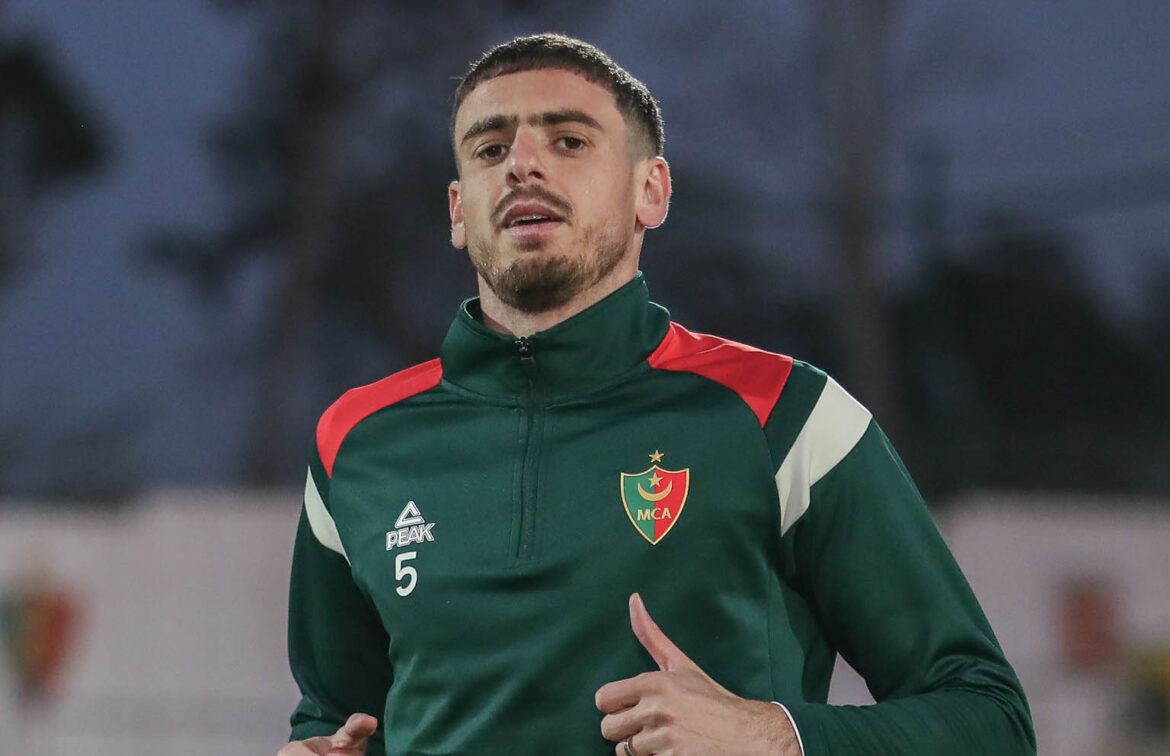 MC Alger : Deux matchs de suspension pour Abdellaoui