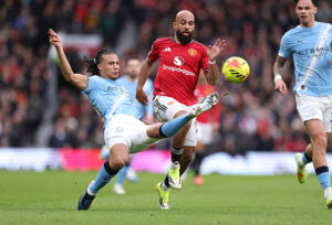Premier League : Manchester United surprend City (vidéo)