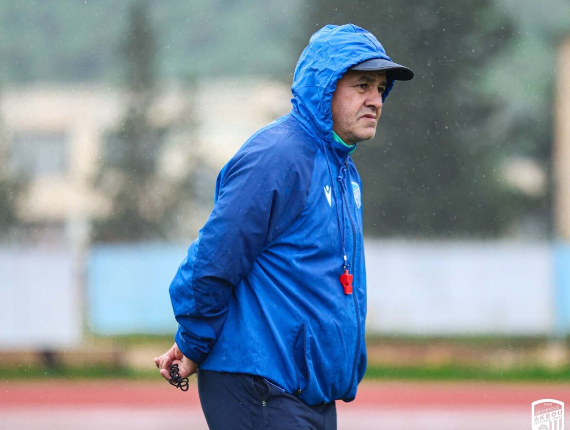 Olympique Akbou : Le coach Amar Guerbi maintenu jusqu'à la fin de la saison