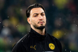 Dortmund : Un géant de Turquie lorgne Bensebaïni