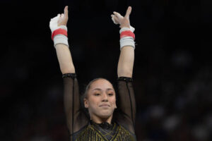 Gymnastique : Une saison charnière attend Kaylia Nemour
