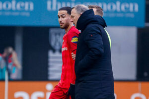 Baisse de régime de Zerrouki : Le coach de Twente pointe du doigt la sélection nationale