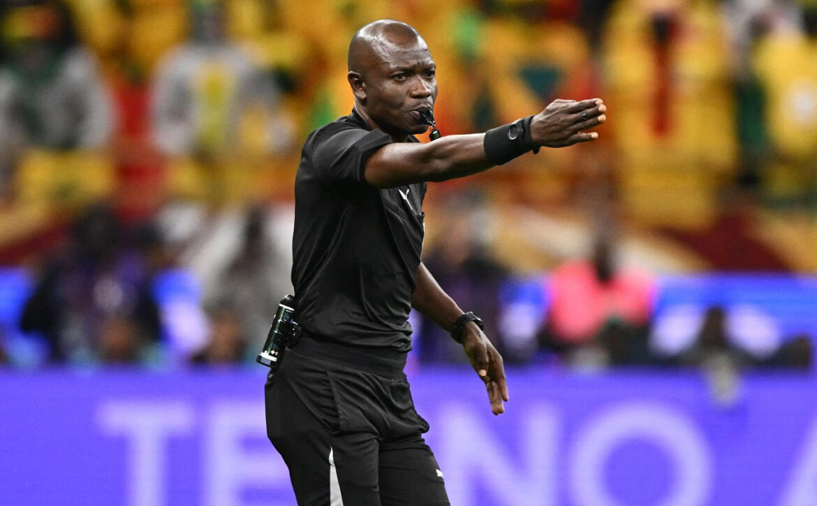 Al-Masry SC - CR Belouizdad : le Congolais Jean-Jacques N'dala au sifflet