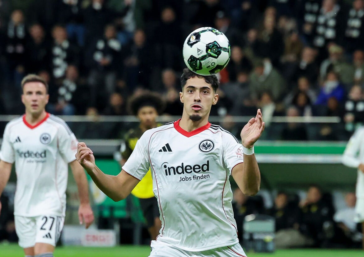 Eintracht Francfort : Chaïbi refuse le banc de touche