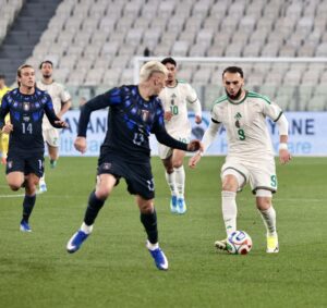 Après Algérie-Uruguay : Solide derrière, le néant devant