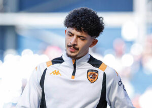 Sous surveillance à Hull City : Belloumi, des blessures à répétition qui menacent son rêve de Mondial