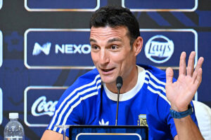 Après avoir suivi leur match contre l’Uruguay : Scaloni encense les Verts