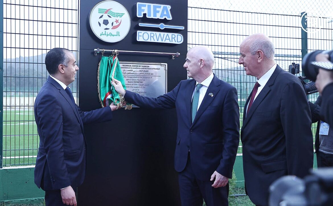 Le président de la FIFA inaugure le centre technique régional de Lalla Setti à Tlemcen