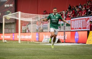 Auteur de 19 buts et 5 offrandes avec Győri ETO FC : Benbouali, du cauchemar de la blessure à la consécration