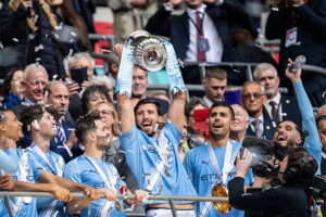 Coupe d'Angleterre : Manchester City bat Chelsea et s'adjuge le trophée (vidéo)