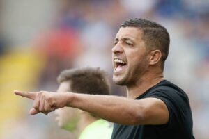 JS Kabylie : Karim Belhocine nouvel entraîneur