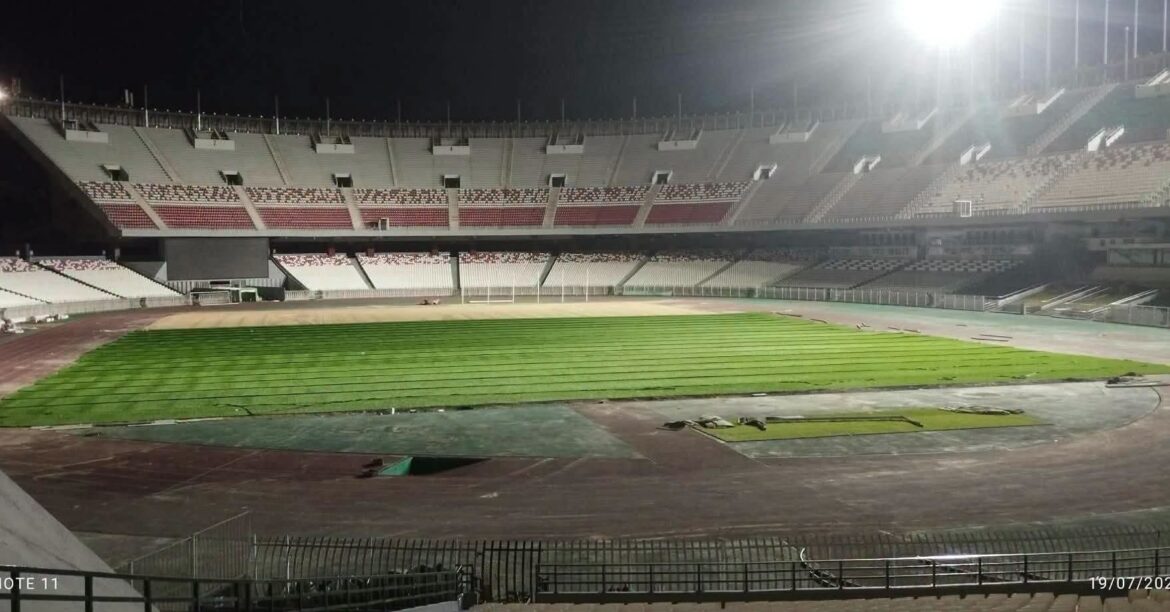 Stade du 5-Juillet : Des travaux en cours pour offrir une surface de jeu durable