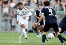 Coupe d’Allemagne : L’Eintracht Francfort étrille St Tonis, Chaïbi buteur (Vidéo) Coupe d'Allemagne : L'Eintracht Francfort étrille St Tonis, Chaïbi buteur (Vidéo)
