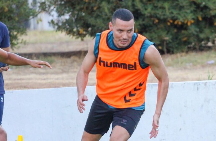 Transferts : Oussama Darfalou rejoint l'US Biskra