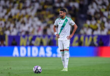 Transfert : Un dernier obstacle administratif freine l’arrivée de Mahrez dans son nouveau club Transfert : Un dernier obstacle administratif freine l'arrivée de Mahrez dans son nouveau club