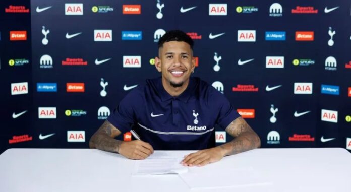 Transferts : Tottenham recrute Savinho contre 100 millions d'euros