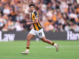 Il se désolidarise des propos attribués à son père : Bachir Belloumi clame sa fidélité à Hull City