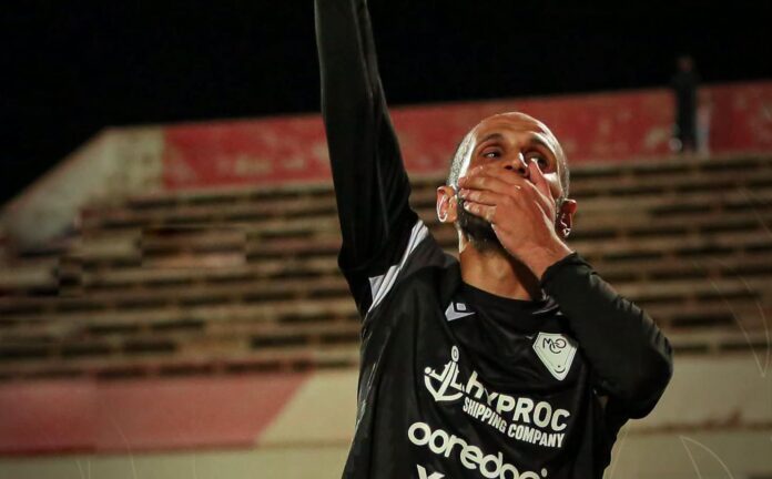 Ligue 1 (3e journée) : Le MC Oran s'offre le derby face à l'ASO Ligue 1 (3e journée) : Le MC Oran s'offre le derby face à l'ASO