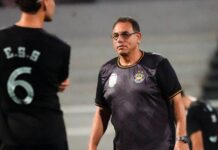 ES Sétif : La direction accorde une ultime chance à l’entraîneur Hamada Sedki ES Sétif : La direction accorde une ultime chance à l'entraîneur Hamada Sedki