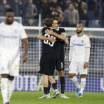 Fortunes diverses pour les Algériens en Europa League : Le sourire pour Maza, la grimace pour Gouiri et Abdelli