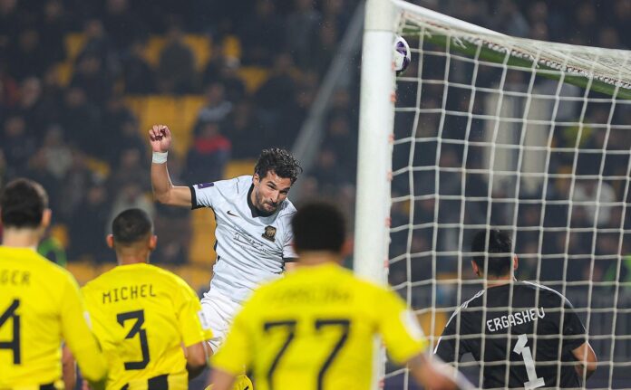 Ligue des champions asiatique : Aouar brille avec Al Ittihad et s'offre un record (Vidéo) Ligue des champions asiatique : Aouar brille avec Al Ittihad et s'offre un record (Vidéo)