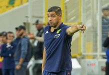 Karim Belhocine après la victoire contre la JSEB : « Ce groupe vit comme une famille » Karim Belhocine après la victoire contre la JSEB : « Ce groupe vit comme une famille »