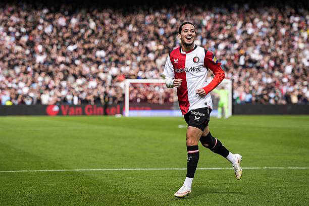 Feyenoord : van Bronckhorst monte au créneau pour défendre Hadj Moussa Feyenoord : van Bronckhorst monte au créneau pour défendre Hadj Moussa