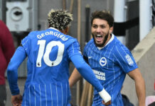 Brighton : Entrée fracassante et premier but pour Jaouen Hadjam en Premier League (Vidéo) Brighton : Entrée fracassante et premier but pour Jaouen Hadjam en Premier League (Vidéo)